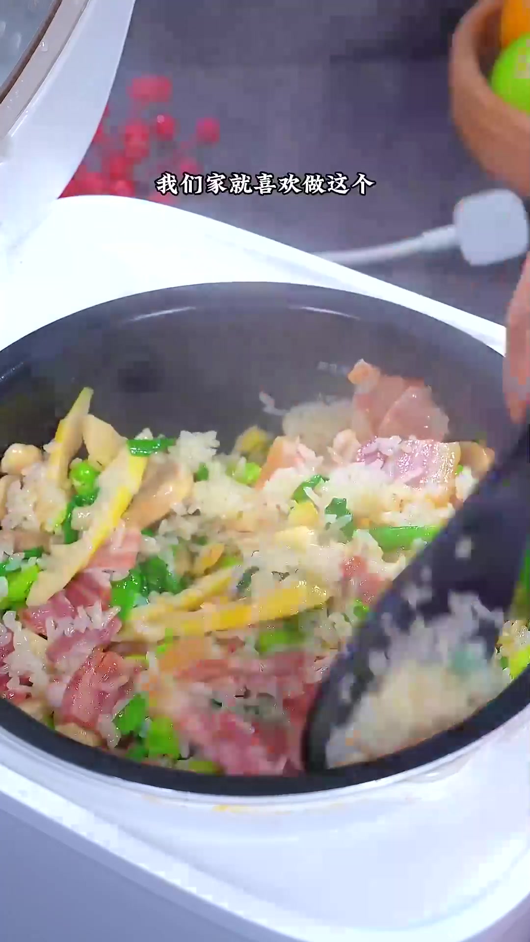 每年春季我们家就喜欢吃这个咸肉菜饭,简单又美味