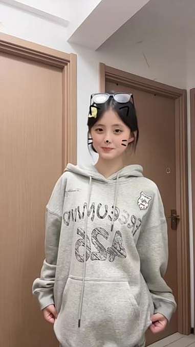 都说年少不知少年愁 孩子多吃哪些绿叶菜好 手势舞 甜妹