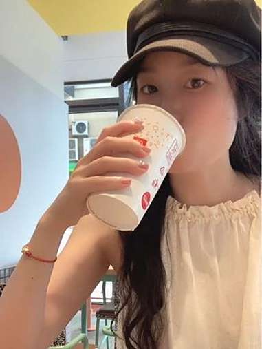 脆脆堡卷双人餐@49.9 麦当劳 麦麦相传分享不断 麦当劳贡菜卷 麦当劳洋葱圈 麦当劳新品