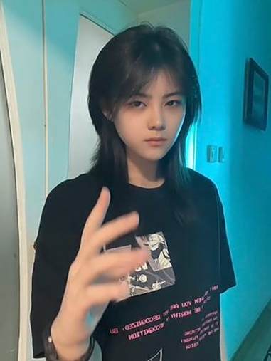 没有故意耍帅 有些东西是天生的 每妆发型推荐 中性风 女生帅起来 鲻鱼头