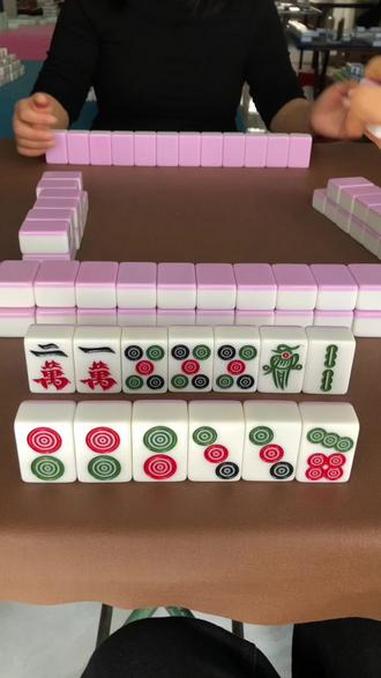 #是时候展现真正的技术了 #麻将#嘻嘻红中麻将