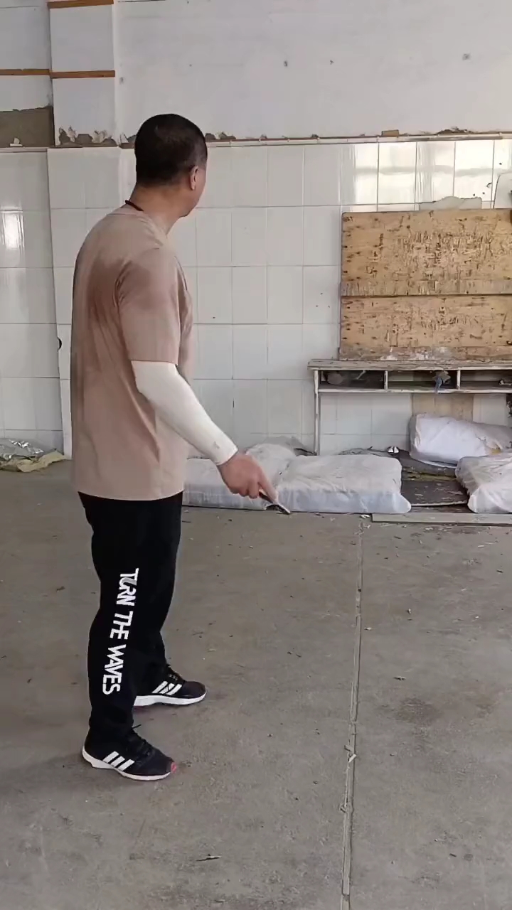 小鱼儿飞刀