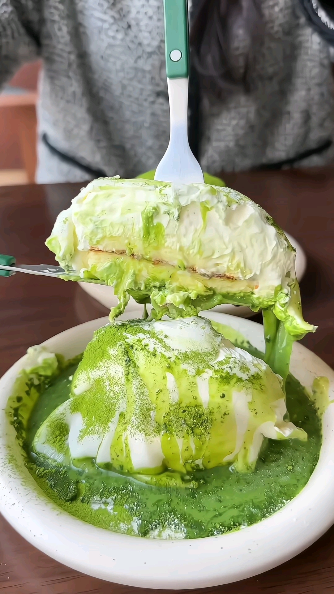 抹茶舒芙蕾拉丝太惊艳！一口沦陷的神仙味道#春天就吃这一口#