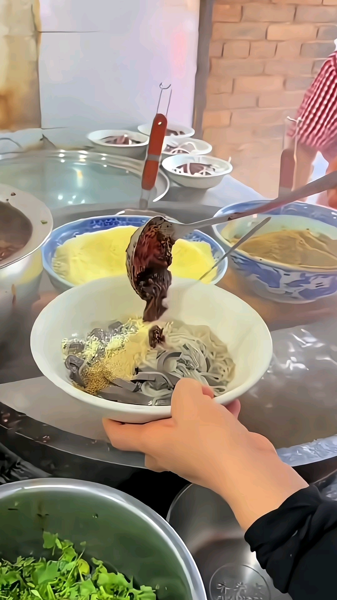 陕西人最爱的早餐——羊血粉丝汤!