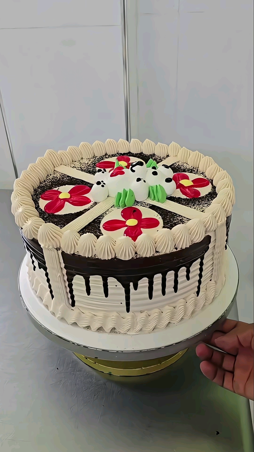 生日蛋糕现场制作,果然大师傅是有绝招的!