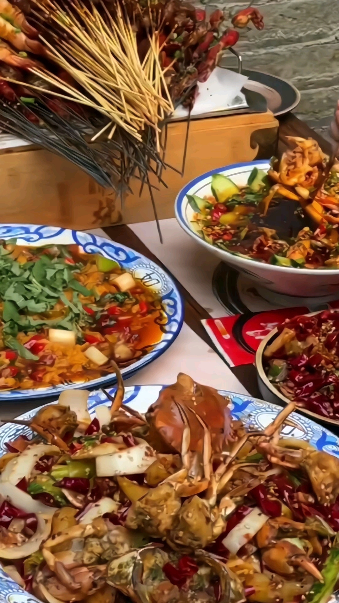 去打卡网红美食烤虾尾,就这样的串串20穿起步!