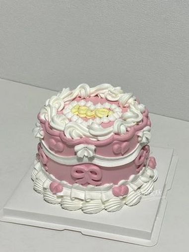 生日蛋糕裱花教程 人气蛋糕推荐 蛋糕烘焙教学 蛋糕 蛋糕的做法