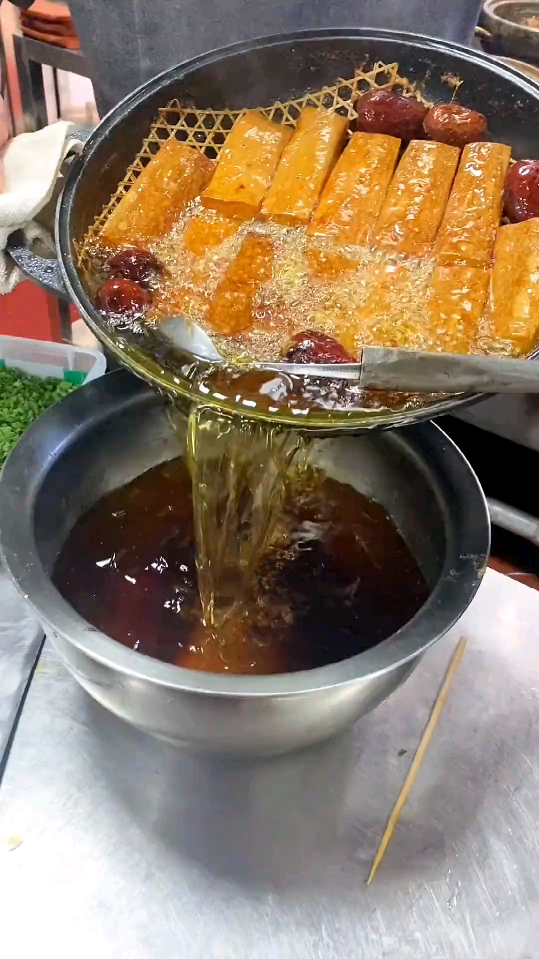 这道砂锅焗南瓜,说菜品适合这个冬季,大家看看可以吗