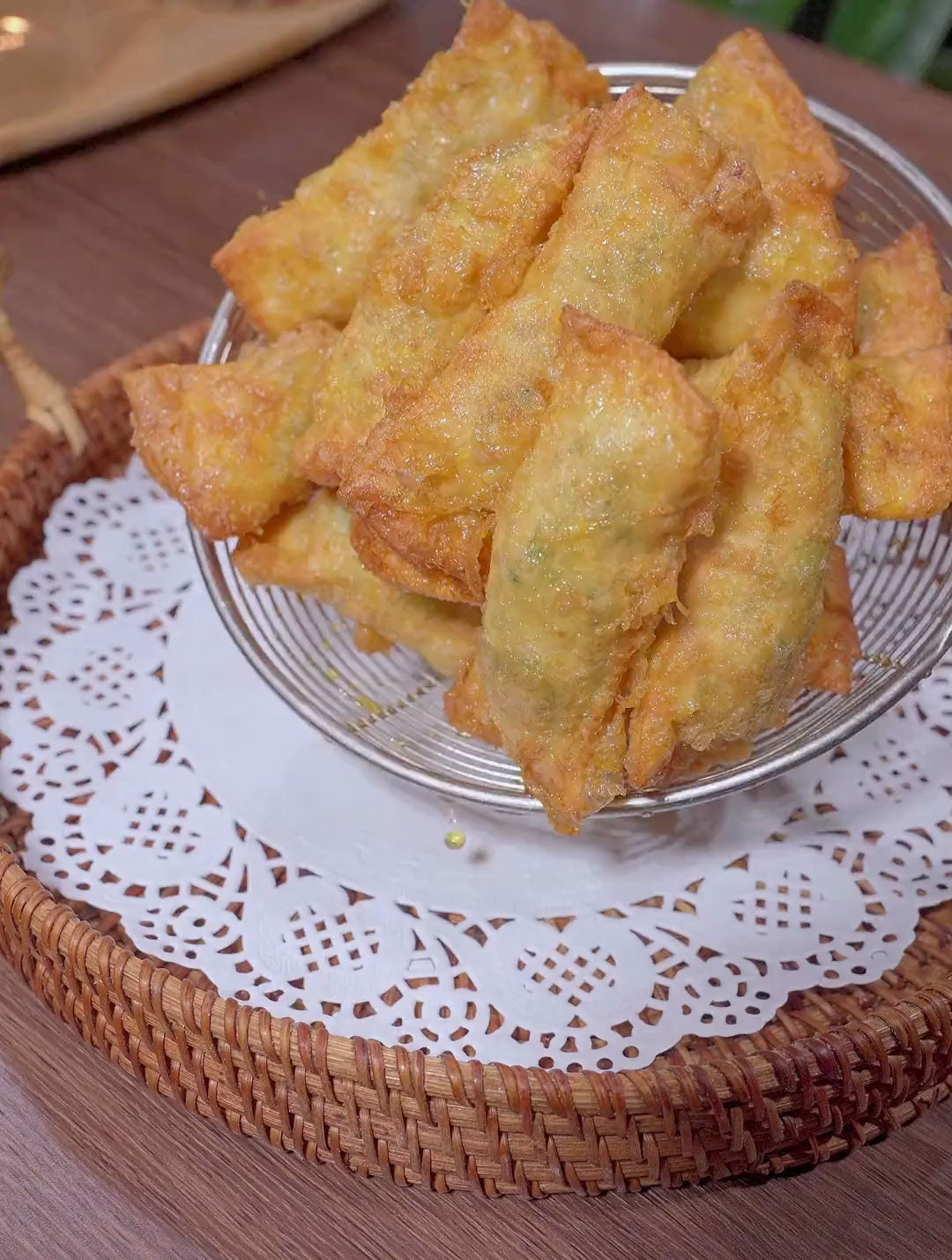 用馄饨皮做的春卷你出吗 简单又好吃