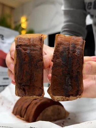 脆脆的脏脏蛋糕巧克力这个口感好神奇!一口下去三重口感!关键饱腹感也很强!配料干净完全可以大