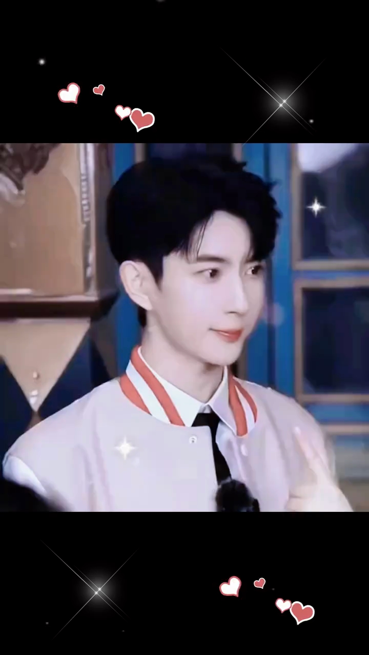 可爱萌萌的大男孩小鱼儿