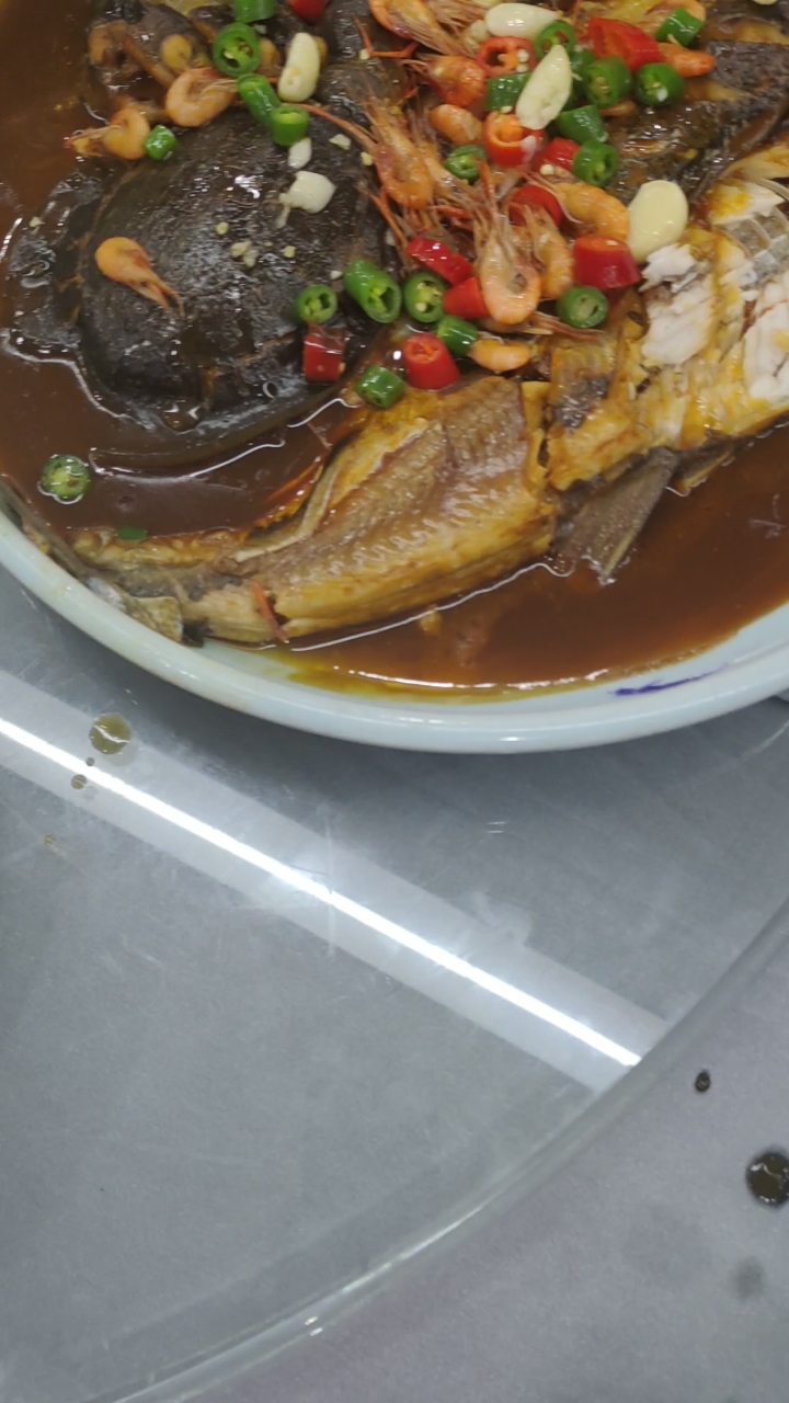 江苏泰州一菜“八仙过海”