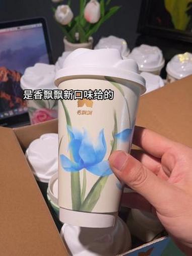 难怪大家都不点外卖了,香飘飘的轻乳茶不仅好喝还方便!#香飘飘#奶茶#轻乳茶