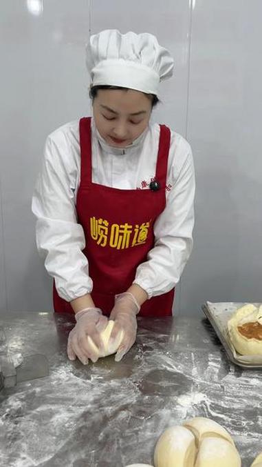 奶香开花又来了#面食 #王哥庄大馒头 #非遗美食