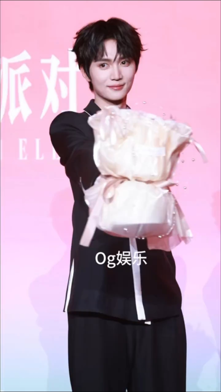 短剧男演员不知道名字你们觉得如何评价评论区回复我