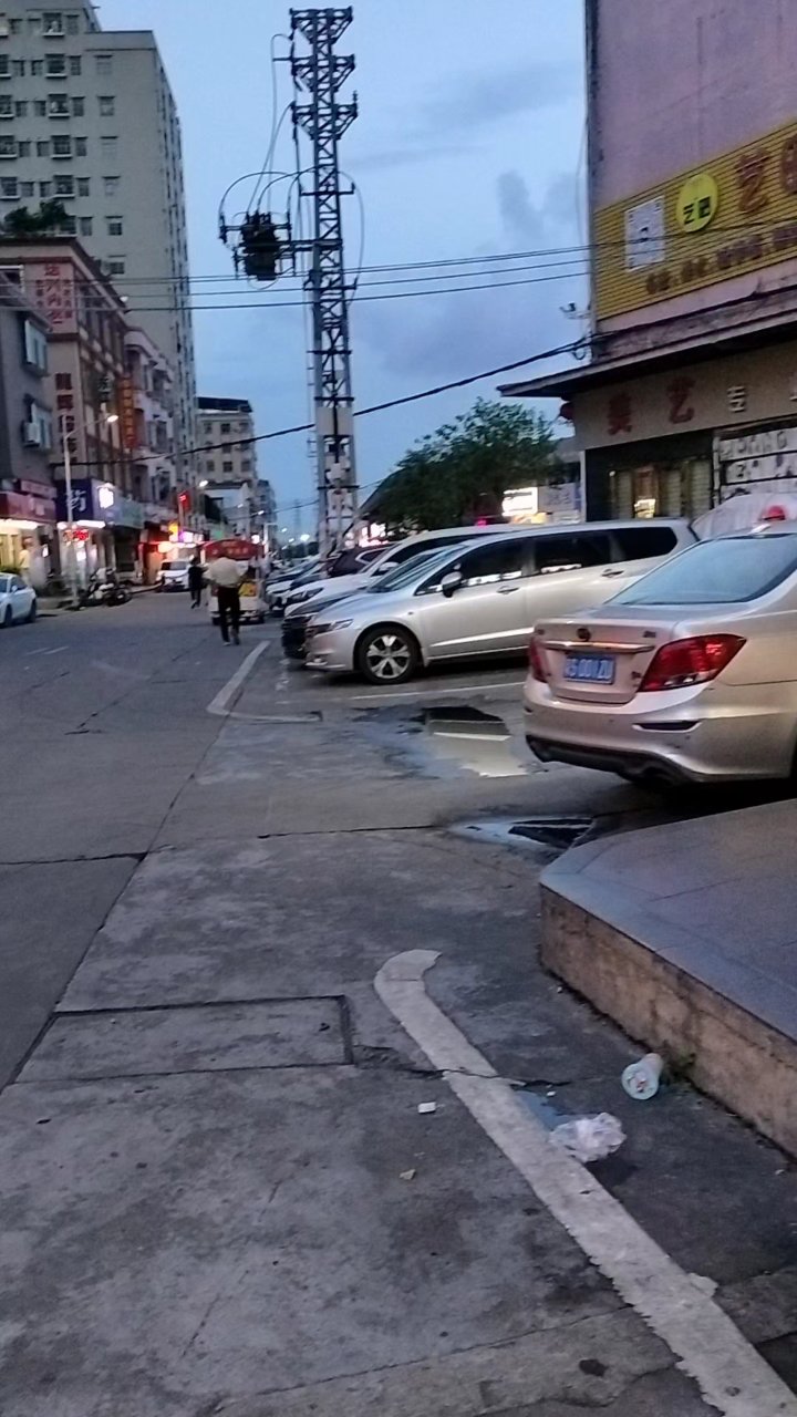 华莱士汉堡店