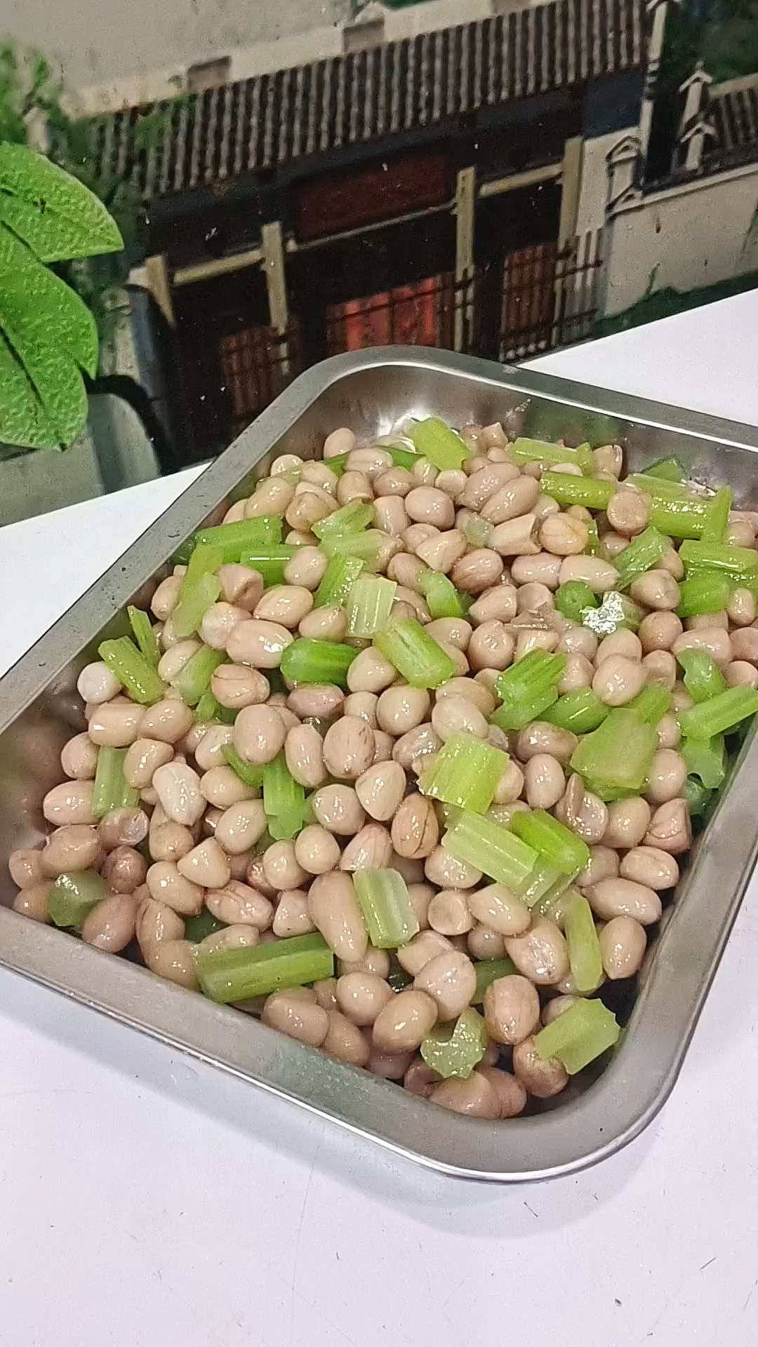 芹菜拌花生米