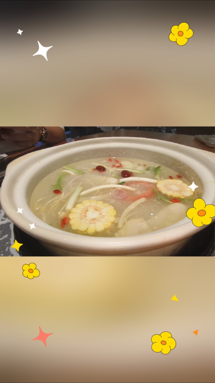 跟发小打卡赫章砂锅参鱼煲