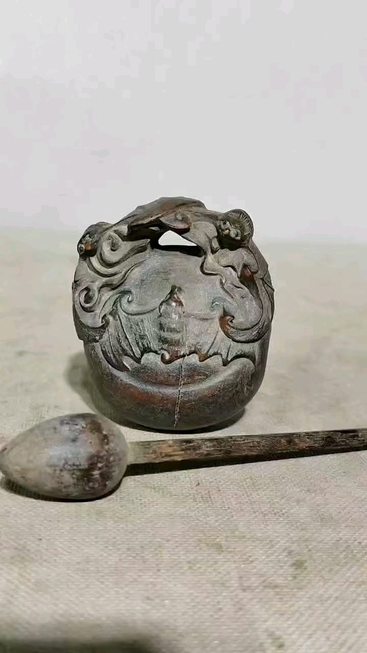 清代老木雕木鱼,一木裂,声音清脆,好品,高6.8厘米,