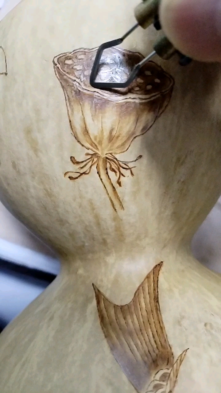 葫芦烙画——上面加荷花,莲蓬