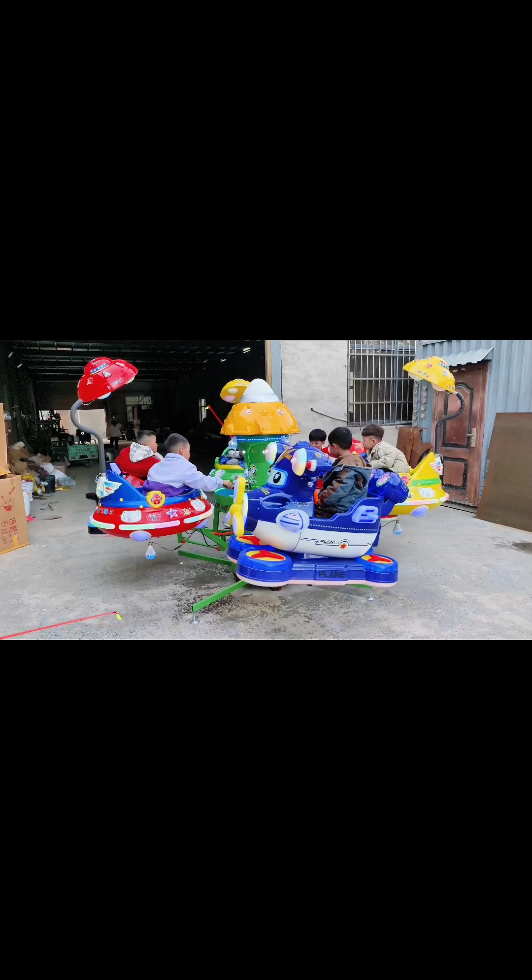 广场小火车摆摊游乐设备电动旋转钓鱼机升降飞机转转车木马玩具车