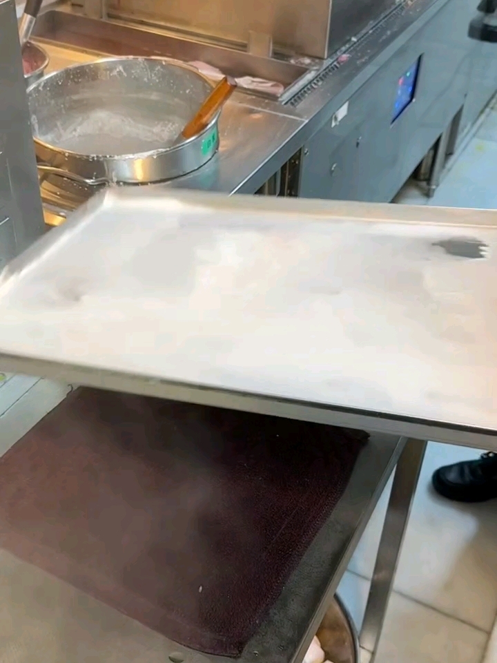 减肥期间误食一整份鸡蛋肠粉!