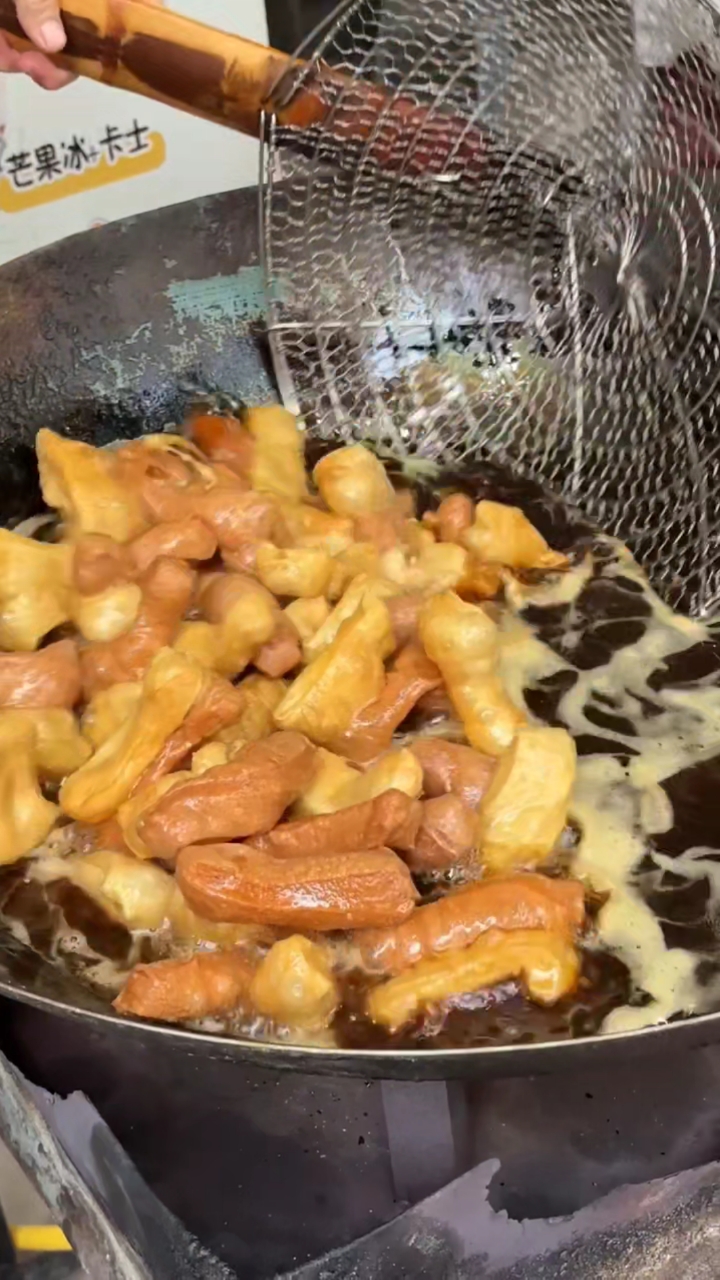 潮汕人从小吃到大的腐乳小油条!