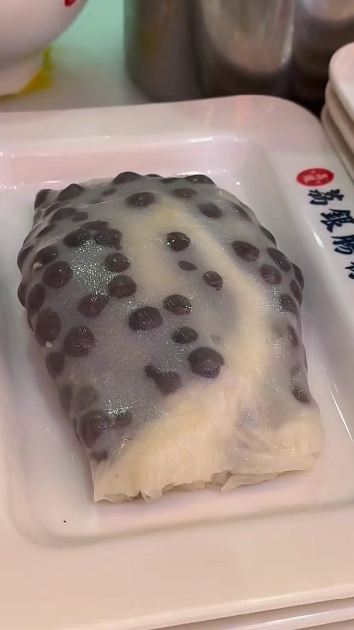 建议全国普及,珍珠奶茶肠粉!