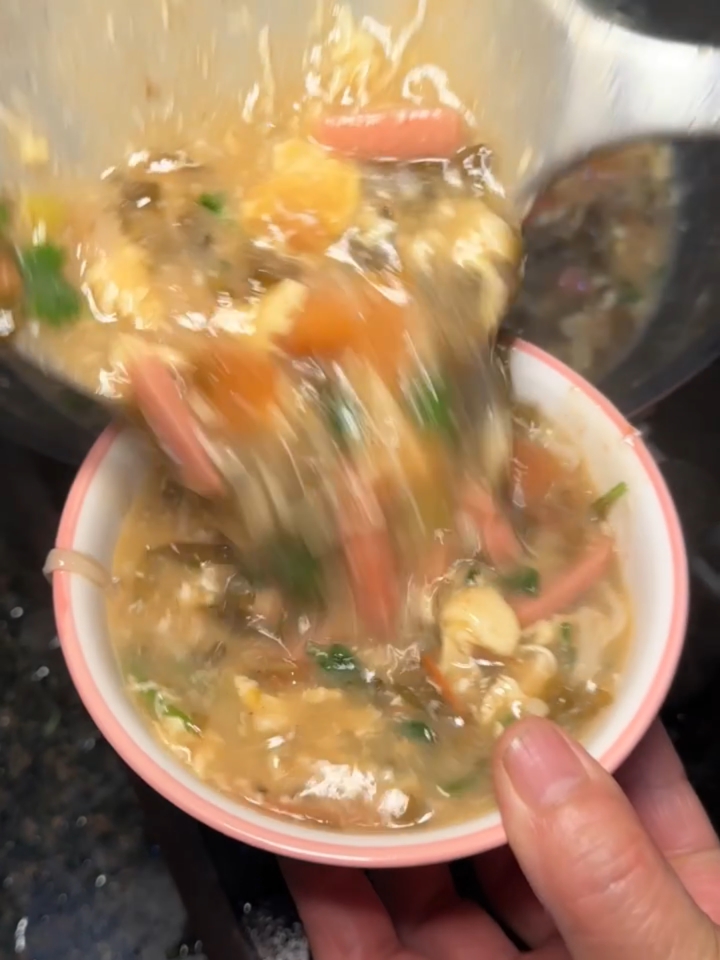 幸福有很多种,妈妈做的酸辣汤是一种!