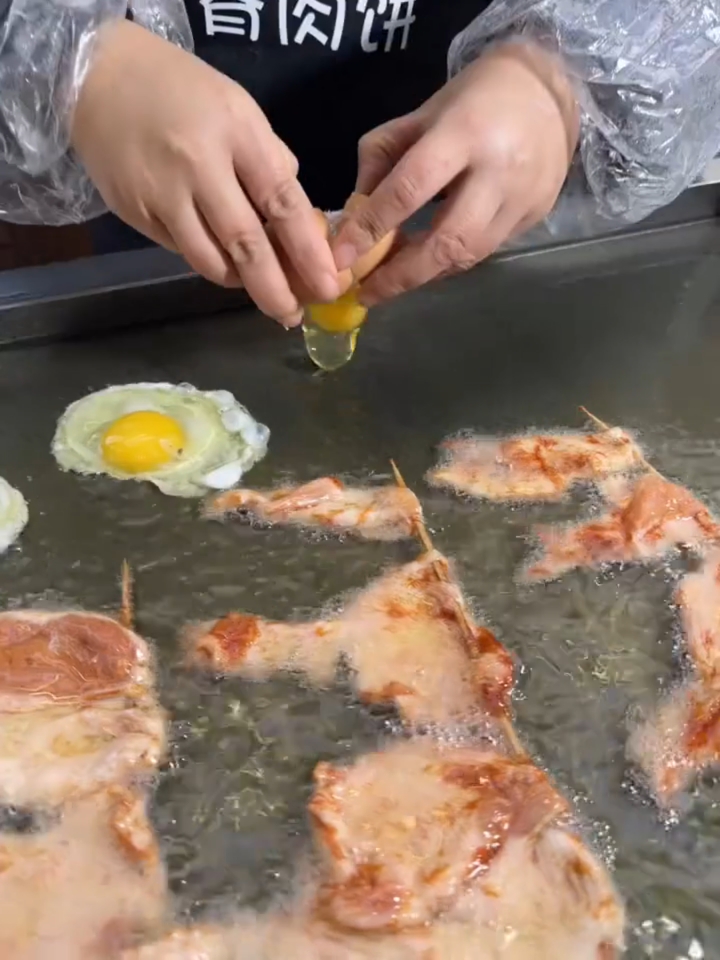 嵊州首家头大大超大里脊肉饼!