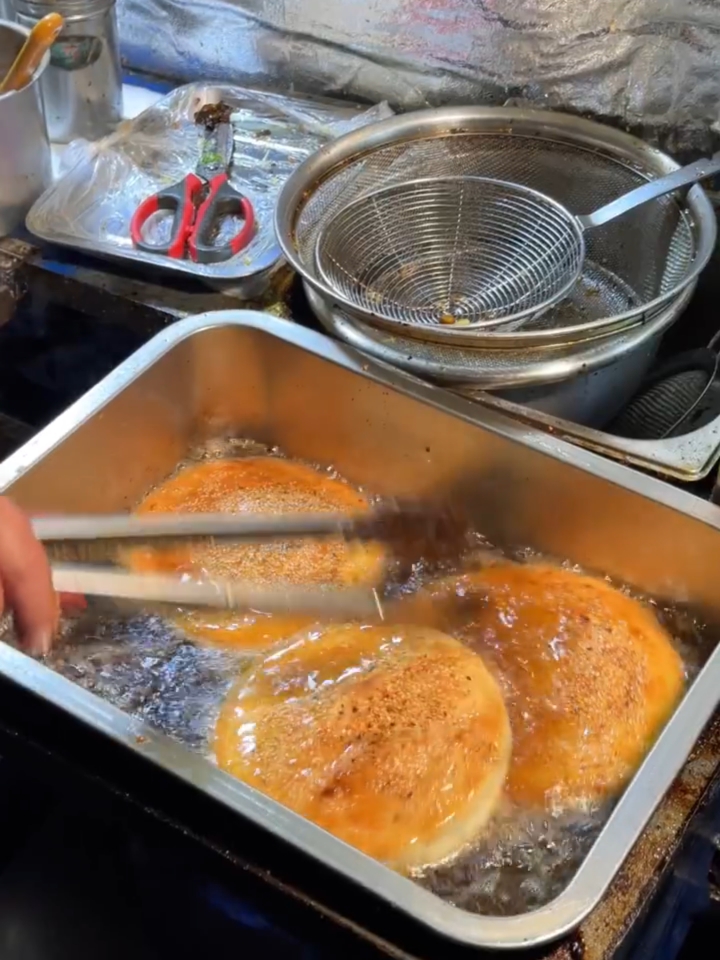 吃不吃河南烧饼夹菜!