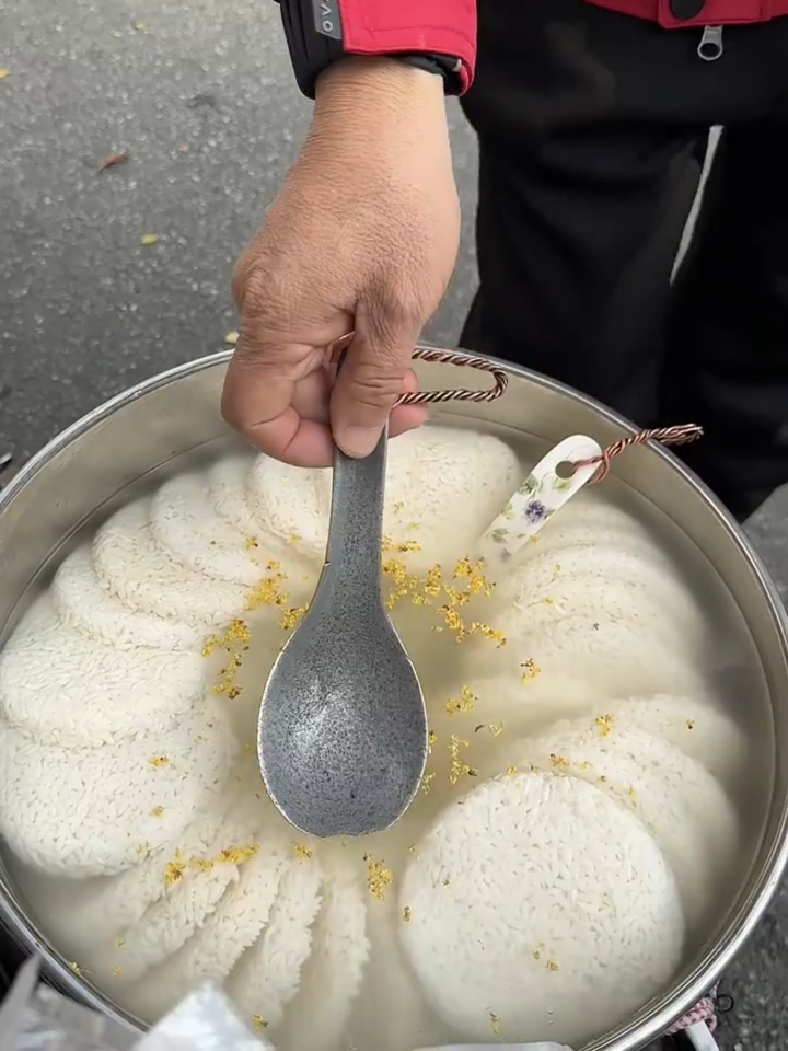 可惜你不来南京,不知道这碗桂花酒酿多香!