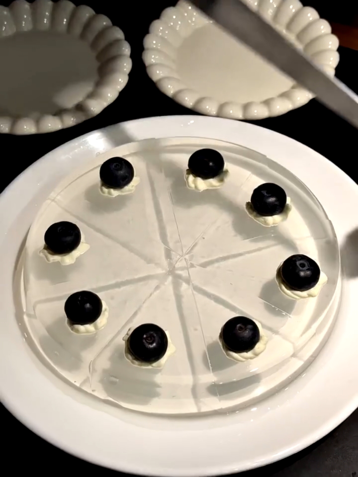 上海首家!0r的水晶蛋糕。店员说:吃这个蛋糕不会胖!