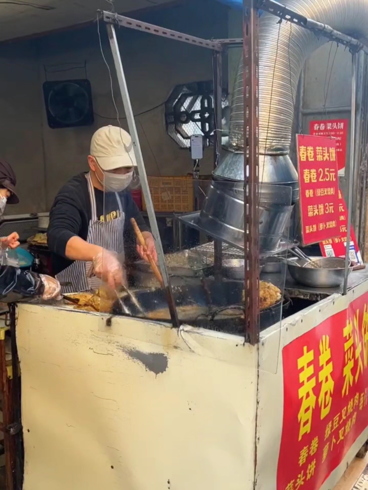 来潮汕,就是为了吃这口藏在潮汕巷子里的春卷和菜头饼!