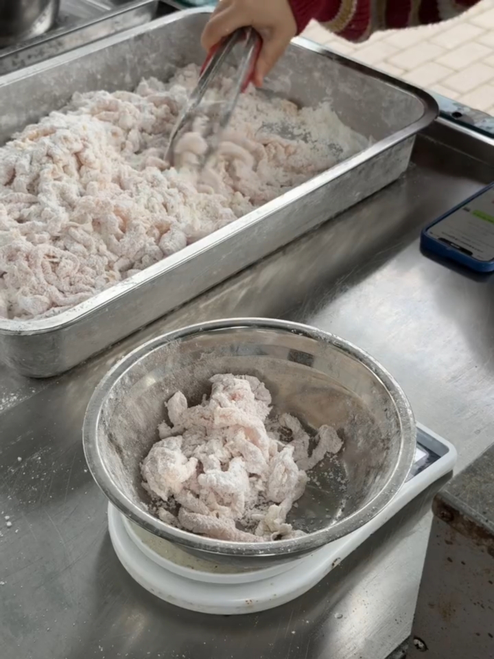 这是我小时候最想吃的无骨鸡柳，可惜我现在长大了！