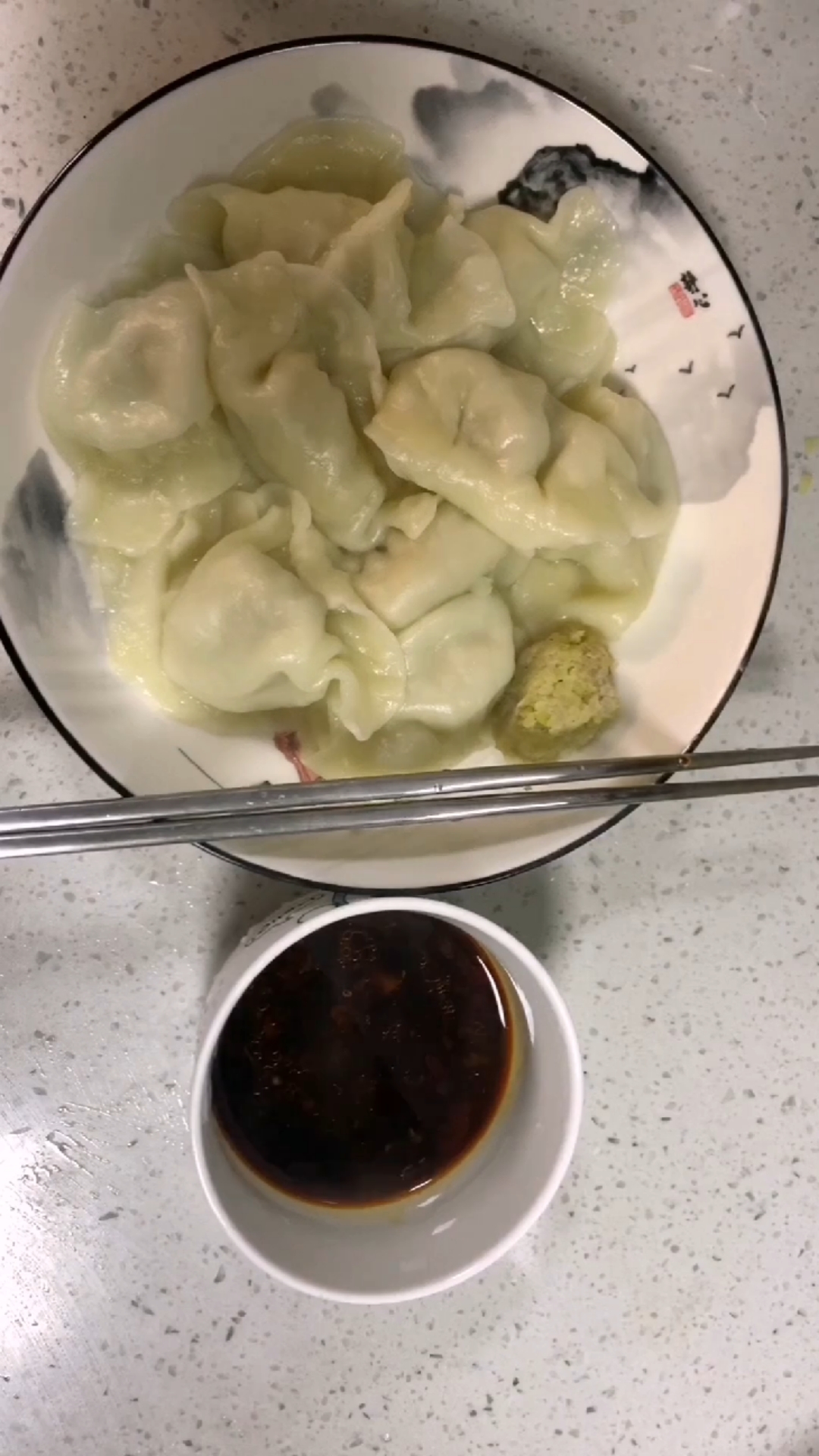 手工猪肉胡萝卜馅水饺,没有卖相,只有味道,嘎嘎好吃!