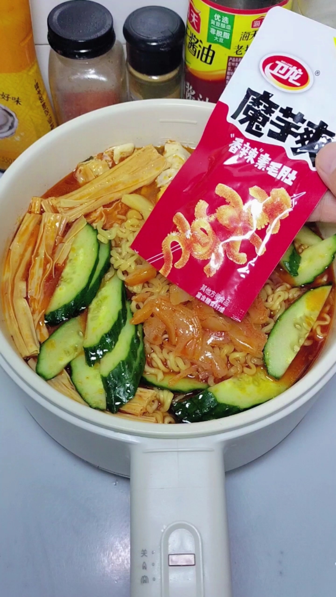 魔芋爽做饭|网友真的没骗我,魔芋爽泡面真的太好吃了!