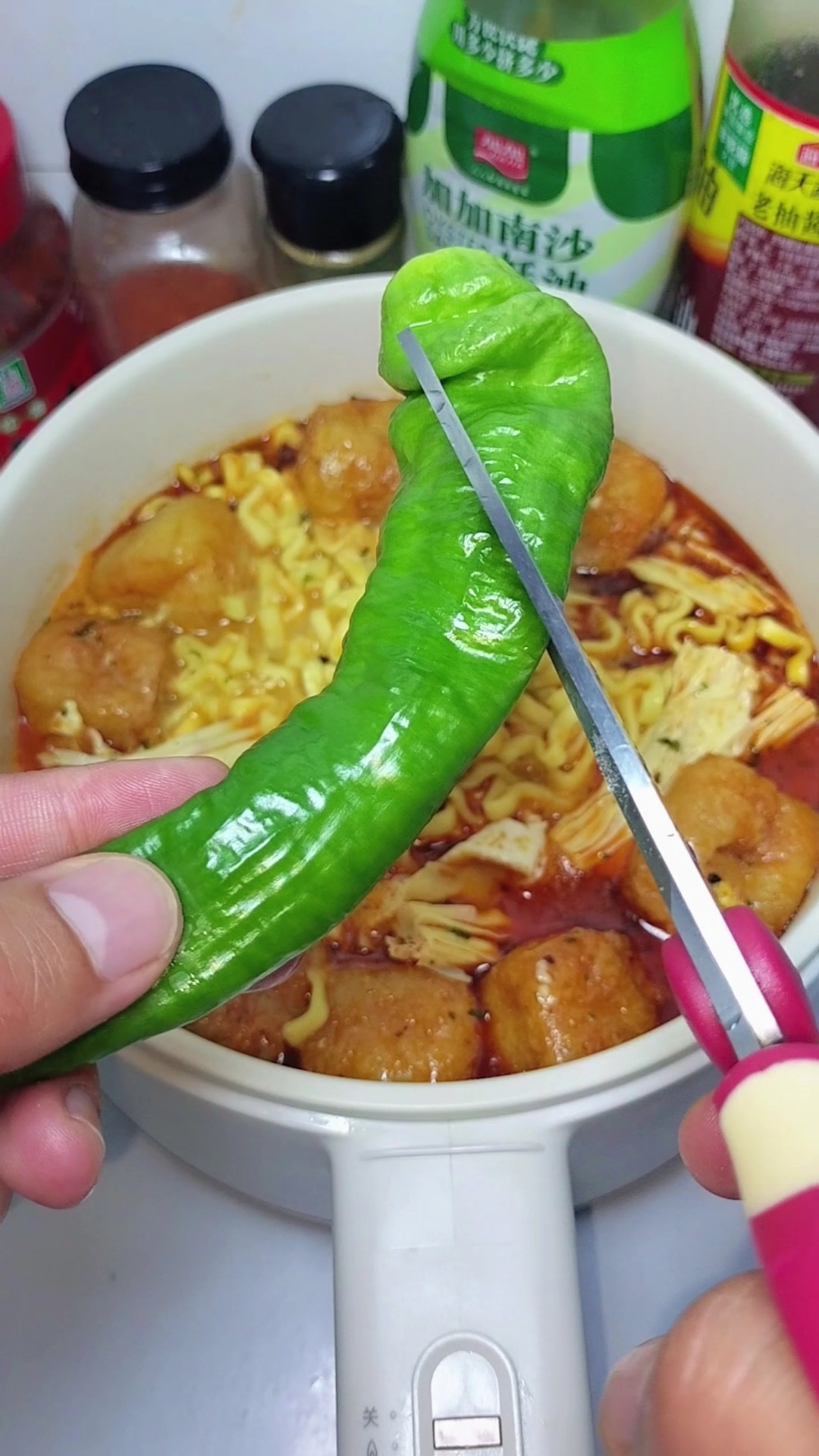 打工人糊弄饭|下班如何快速吃上饭!辣椒油煎蛋泡面