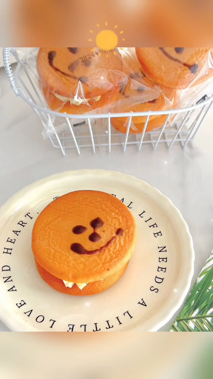 笑脸蛋糕一件代发童年老式奶油蛋糕娃娃脸老式夹心奶油蛋糕