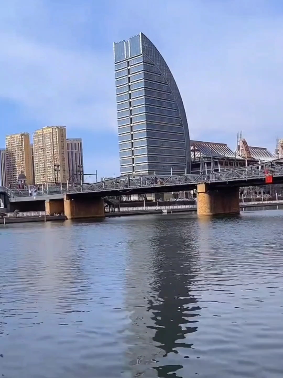 天津旅游——天津金汤桥会师公园