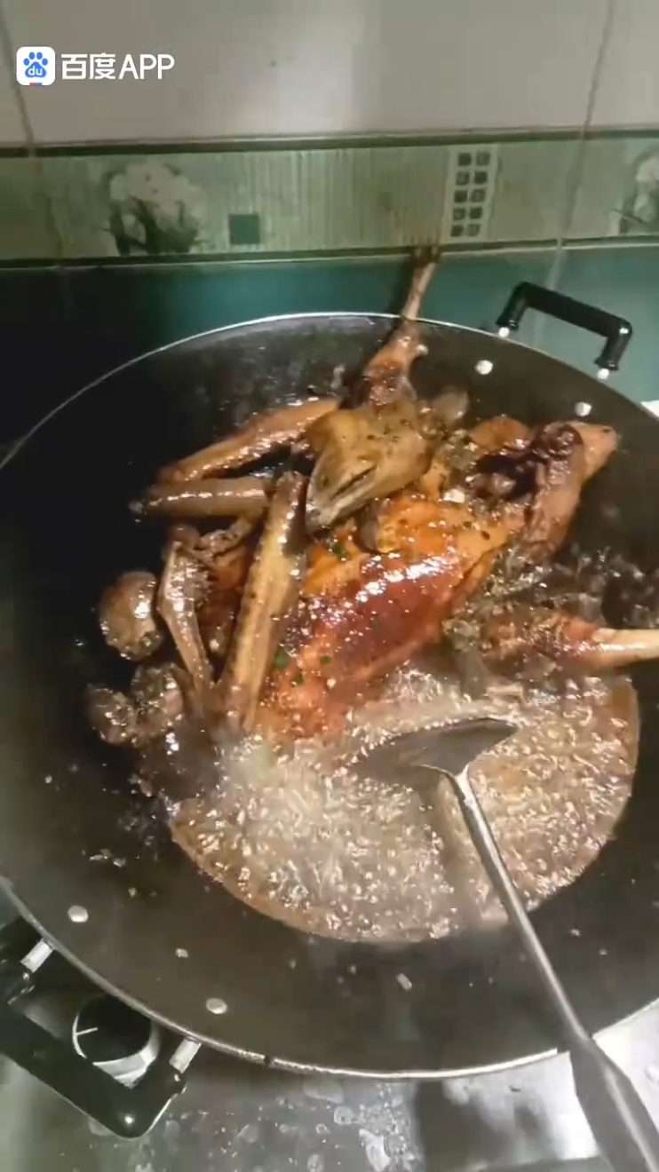 木子姐姐:今天做了蒜香扒鹅