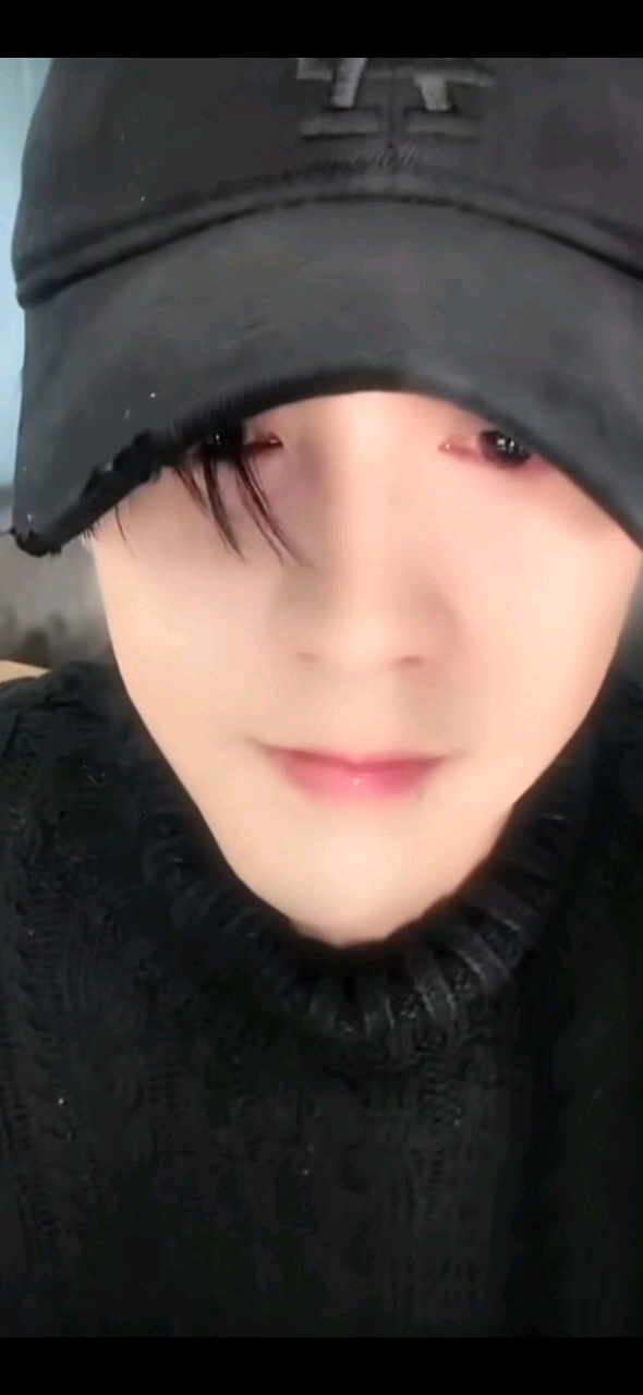 雷子把自己都唱笑了