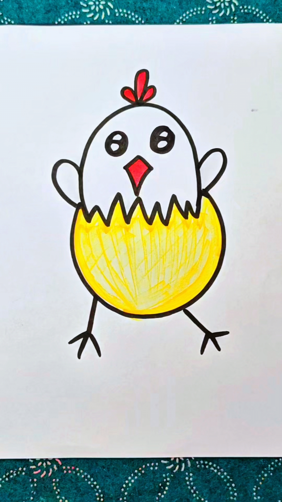 小瓶盖画破壳鸡仔简笔画教程