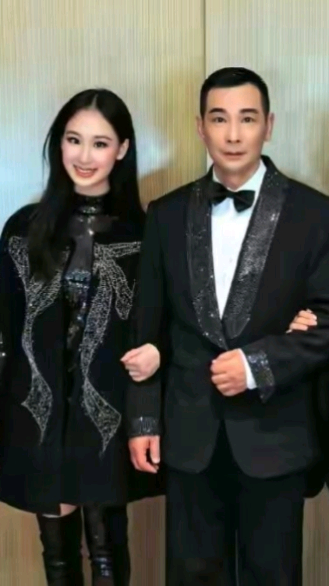 网友吐槽赵文卓女儿“斗鸡眼”本想秀秀父女情,结果女儿成了焦点