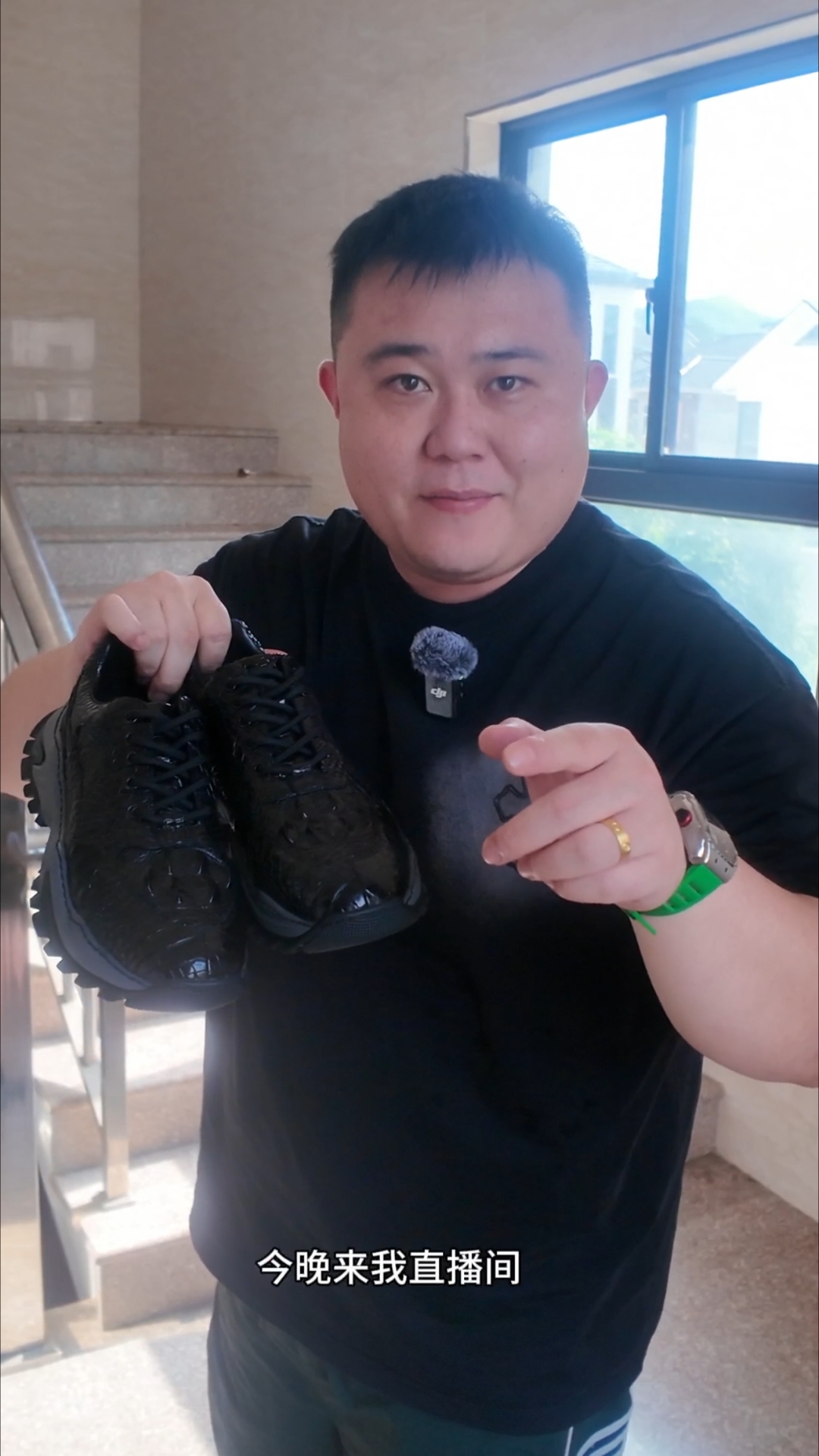 高端定制稀有鳄鱼皮休闲慢跑鞋，喜马拉雅色和黑色上脚试穿！