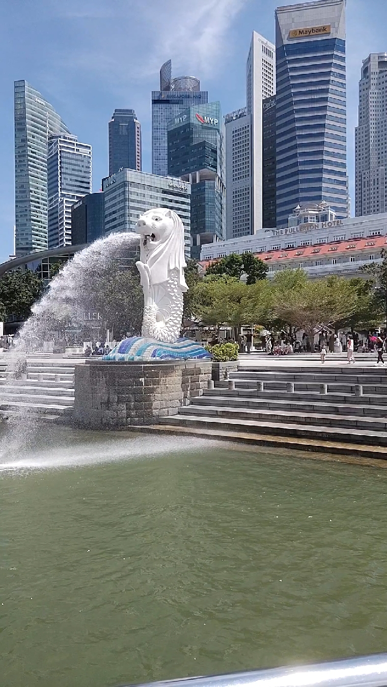 新加坡鱼尾狮。