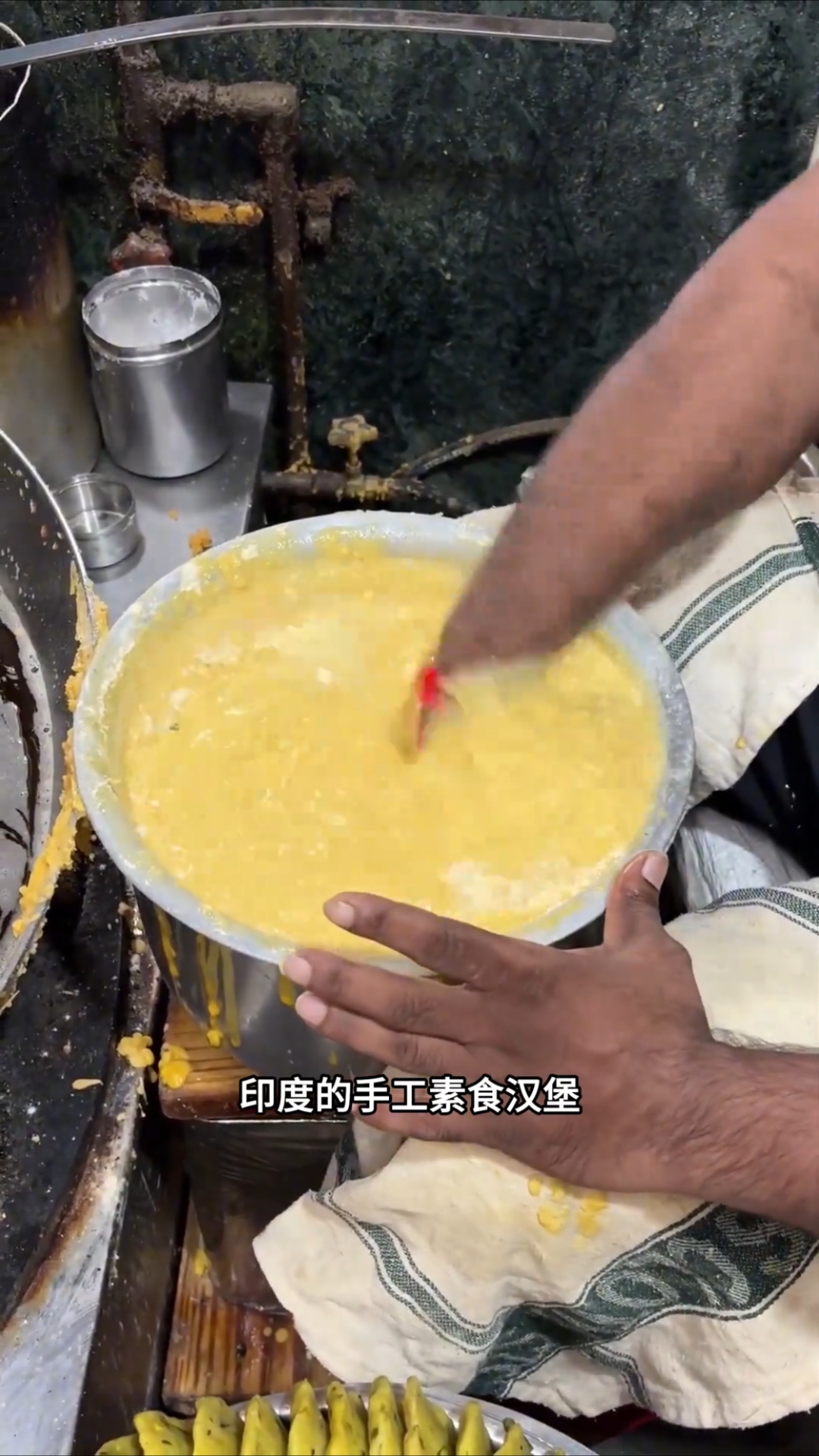 纯手工素食汉堡，素食也富含蛋白质#美食制作#汉堡汉堡你别走# #特色美食#
