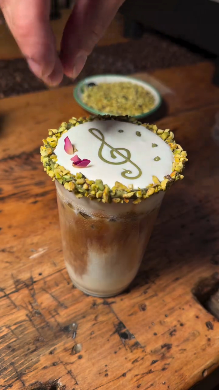 开心果冰拿铁|坚果风味超好喝