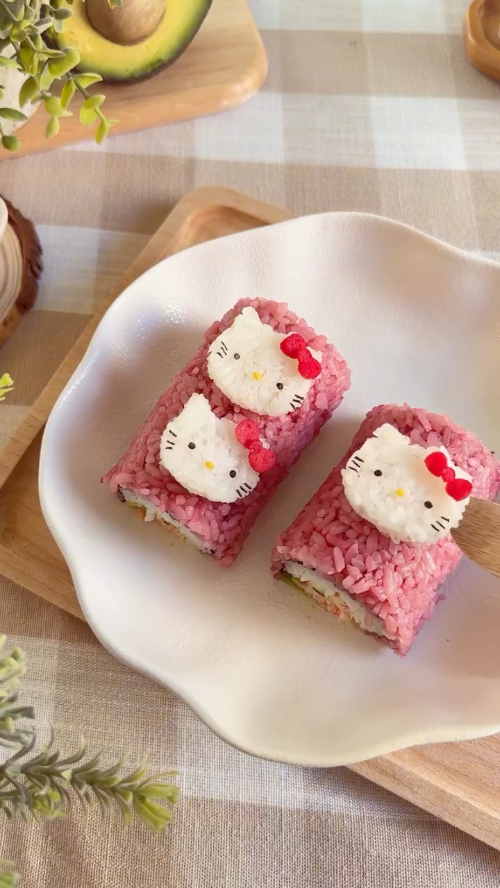 HelloKitty樱花粉寿司|小朋友好喜欢~