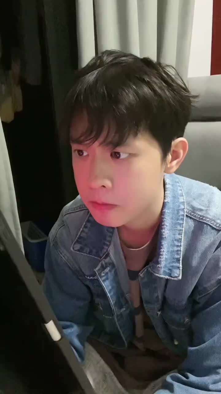 正能量画师是怎么画九转大肠的